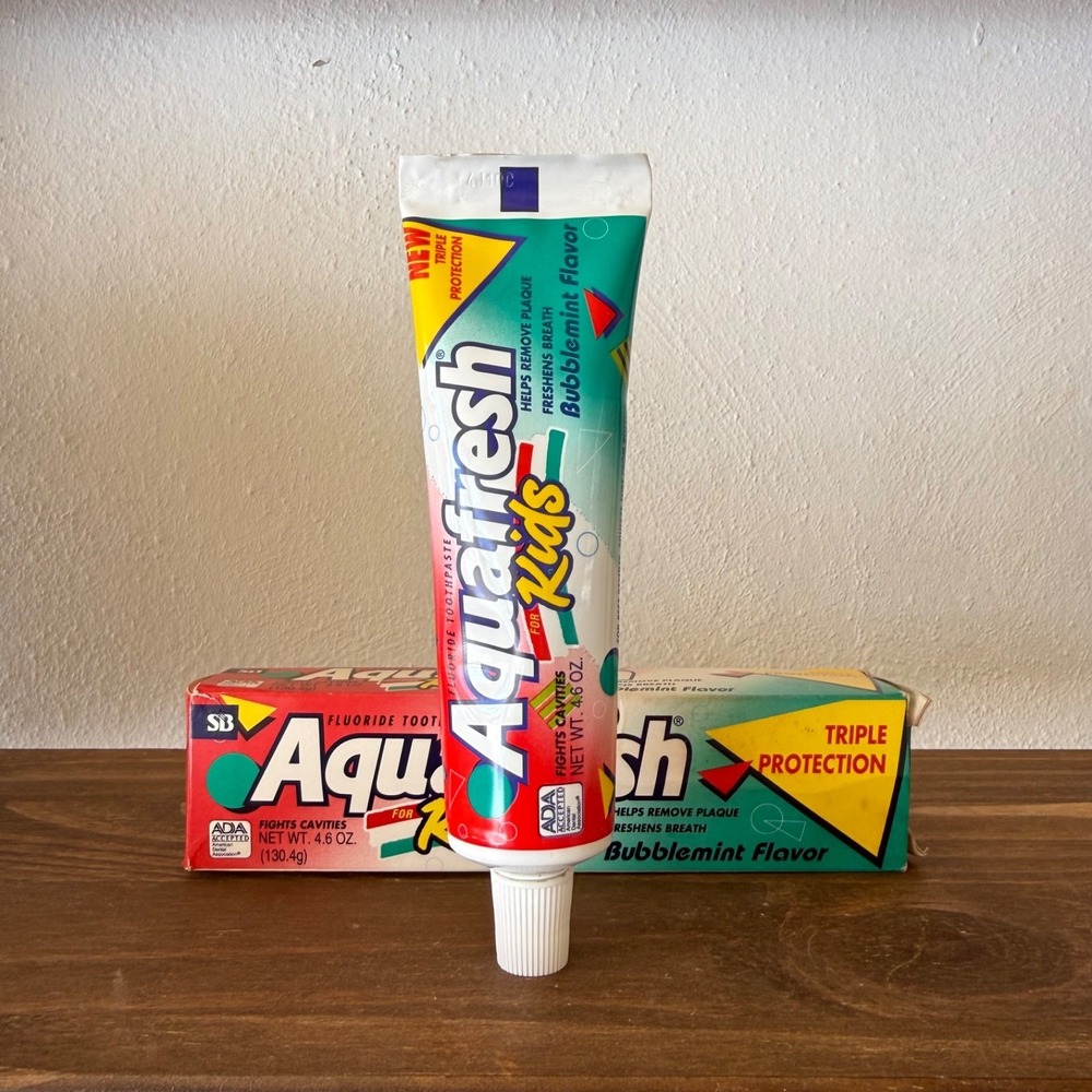 Vintage Aquafresh Kids Bubblemint Toothpaste 4.6oz Box NOS Prop